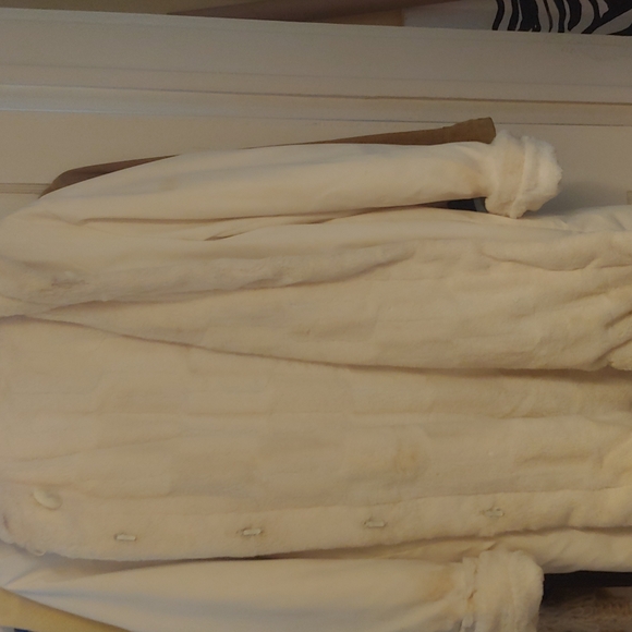 Reversible fabulous faux fur - Picture 3 of 4